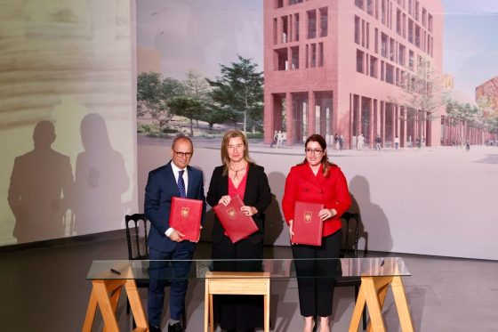 Nënshkruhet marrëveshja për shtëpinë e re të Kolegjit të Europës që do të hapë dyert në Tiranë