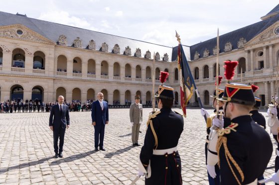 Paris, Prime Minister Rama is honored at the official ceremony held in the Court of Honor of “Les Invalides”