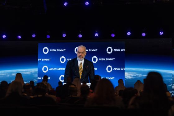 EBA, Kryeministri Edi Rama i adresohet Samitit global, në Abu Dhabi Sustainability Week (ADSW)