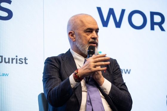 Madrid, Spanjë, Konferencë për shtyp e Kryeministrit Edi Rama para nënshkrimit të marrëveshjes për organizimin Kongresit Botëror të Ligjit në vitin 2027