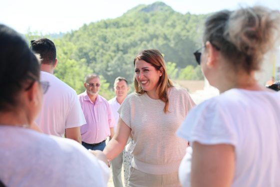 Manastirliu në shkollën “Jonuz Çarçiu” në Elbasan: Standard i njëjtë i shkollave të reja në çdo cep të Shqipërisë