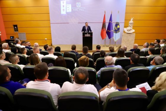 “Agjencia Dixhitale”, aplikacion i ri në dispozicion të qytetarëve. Ministri Hoxha: Nuk ka vend për abuzim me uniformën