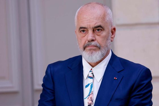 Kryeministri Edi Rama: Sfidë e madhe me zjarret – mirënjohje për trimërinë në terren, zero tolerancë për shkaktarët
