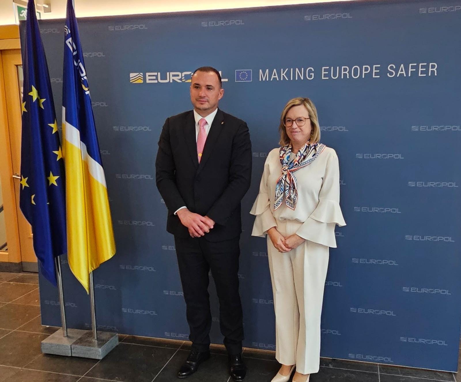 Hagë, Holandë / Drejtori i Përgjithshëm i Policisë së Shtetit, Drejtues Madhor Ilir Proda, u prit në takim nga Drejtoresha Ekzekutive e Europolit Catherine De Bolle.