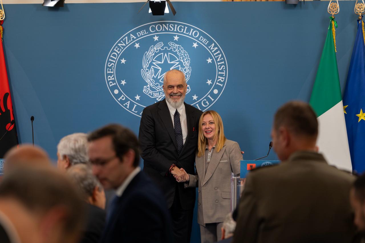Shqipëri – Itali, Konferencë e përbashkët për shtyp e Kryeministrit Edi Rama dhe Kryeministres italiane Giorgia Meloni