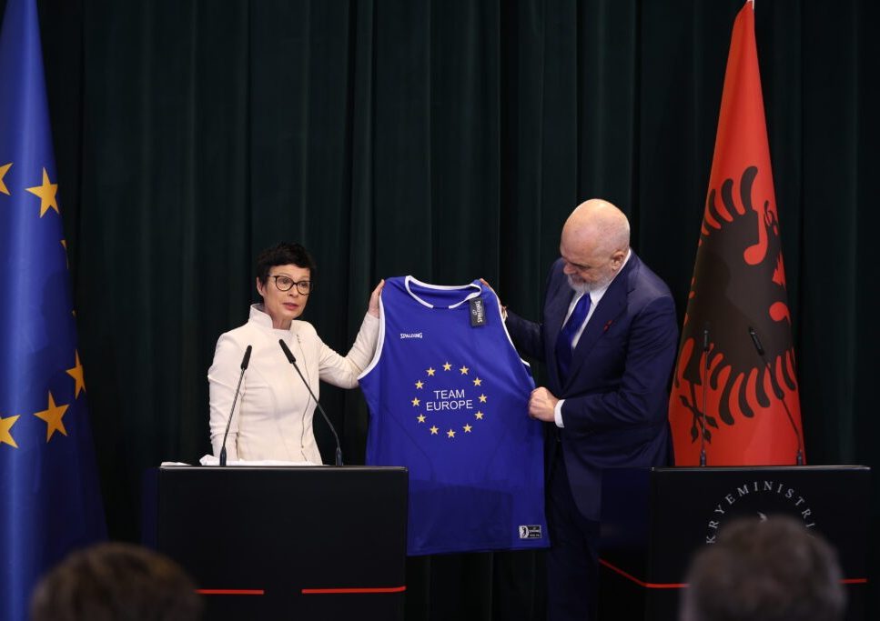 Raporti i Progresit 2025 i Komisionit Europian, Shqipëria ka shënuar përparim të jashtëzakonshëm