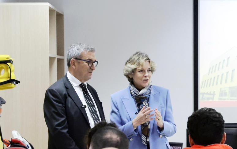 Ministrja Sala në Qendrën Kombëtare të Urgjencës: Gatishmëri e shtuar për sezonin e festave