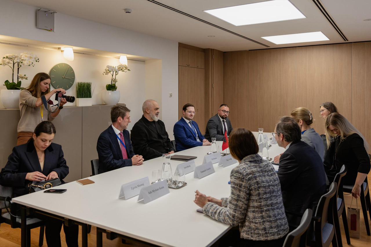 Bruksel, Kryeministri Rama takon Përfaqësuesen e Lartë për Politikën e jashtme, njëkohësisht ZV/Presidente e Komisionit Europian Kaja Kallas