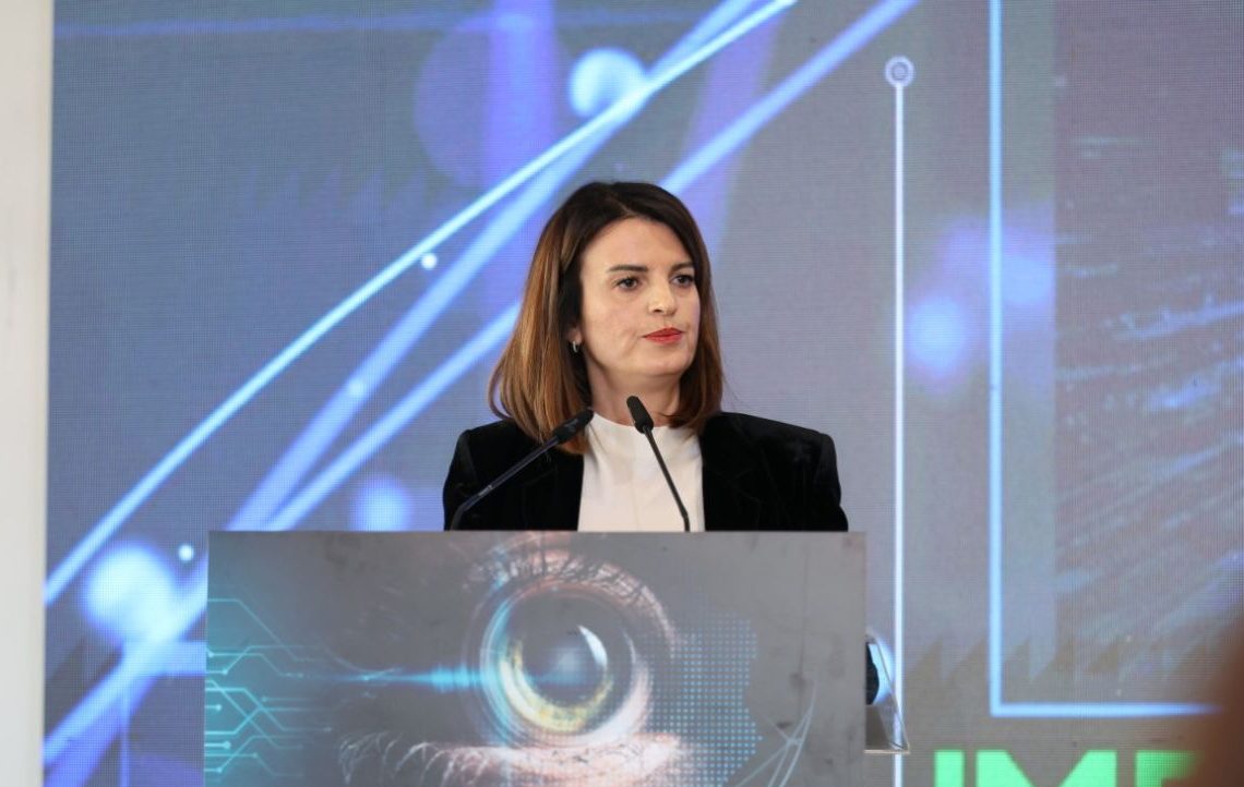 Shqipëria nis zbatimin e projektit “Smart City”, Koçiu: Mbi 5 mijë kamera inteligjente në 20 qytete