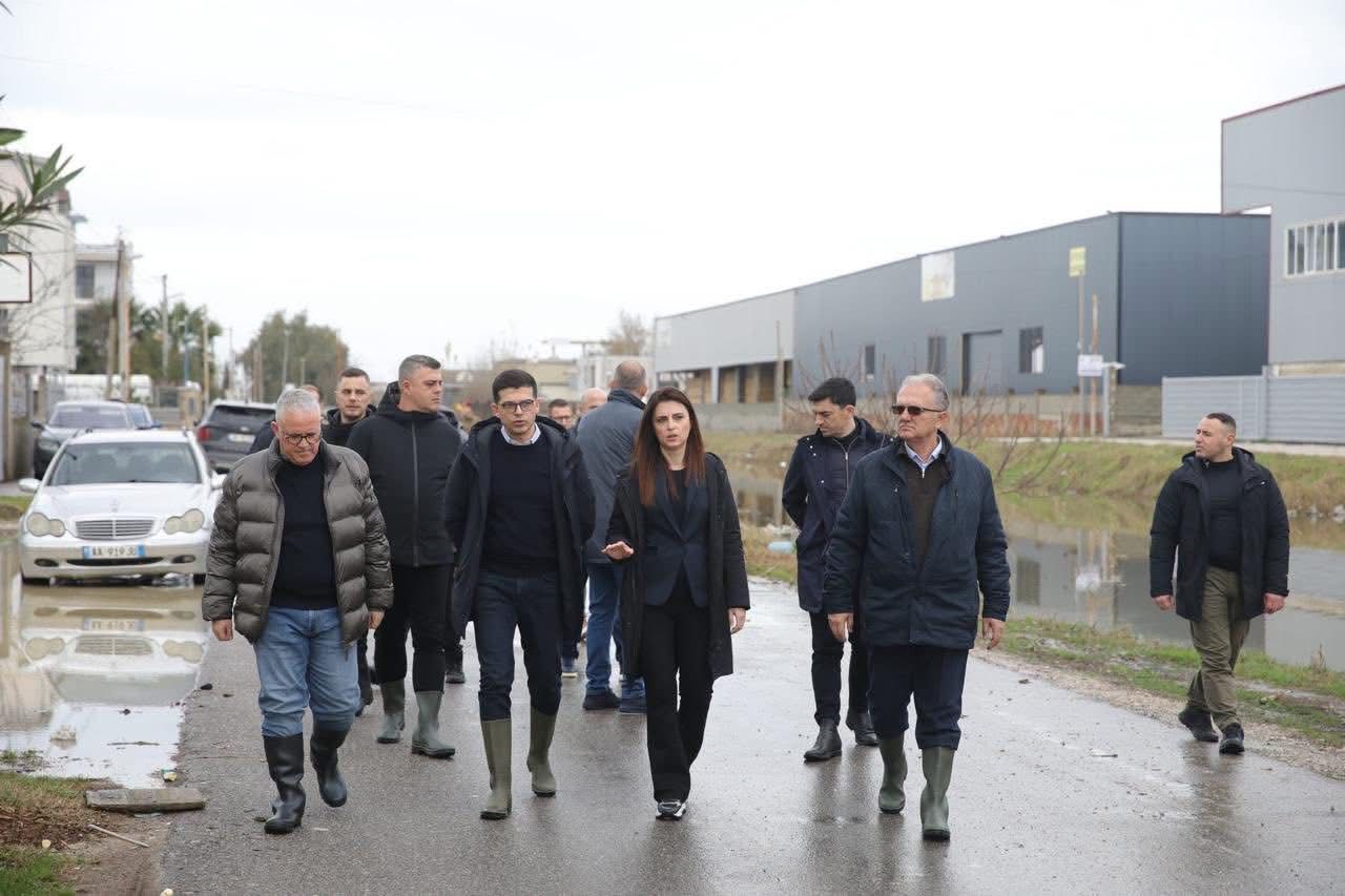 Ministrat Vengu dhe Salla ndjekin nga afër situatën në Durrës, angazhim i plotë për normalizimin e gjendjes