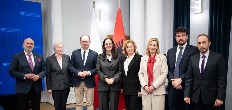 Shqipëria dhe Polonia nënshkruajnë marrëveshjen për sigurimet shoqërore