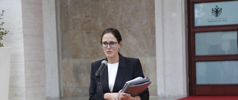 Ministrja Ibrahimaj: Nga 1 korriku nis programi “Dyfisho Sipërmarrjen Tënde”, 250 milionë euro financim për bizneset