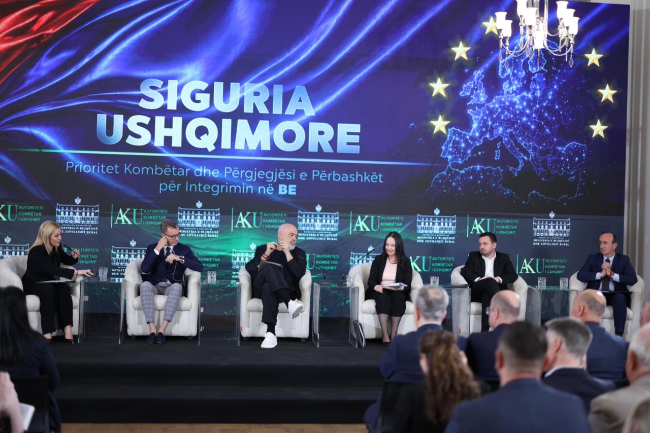 Siguria ushqimore prioritet për integrimin në BE: Shqipëria nis programin kombëtar për standardet ushqimore, mbi 900 stabilimente bujqësore në proces skanimi
