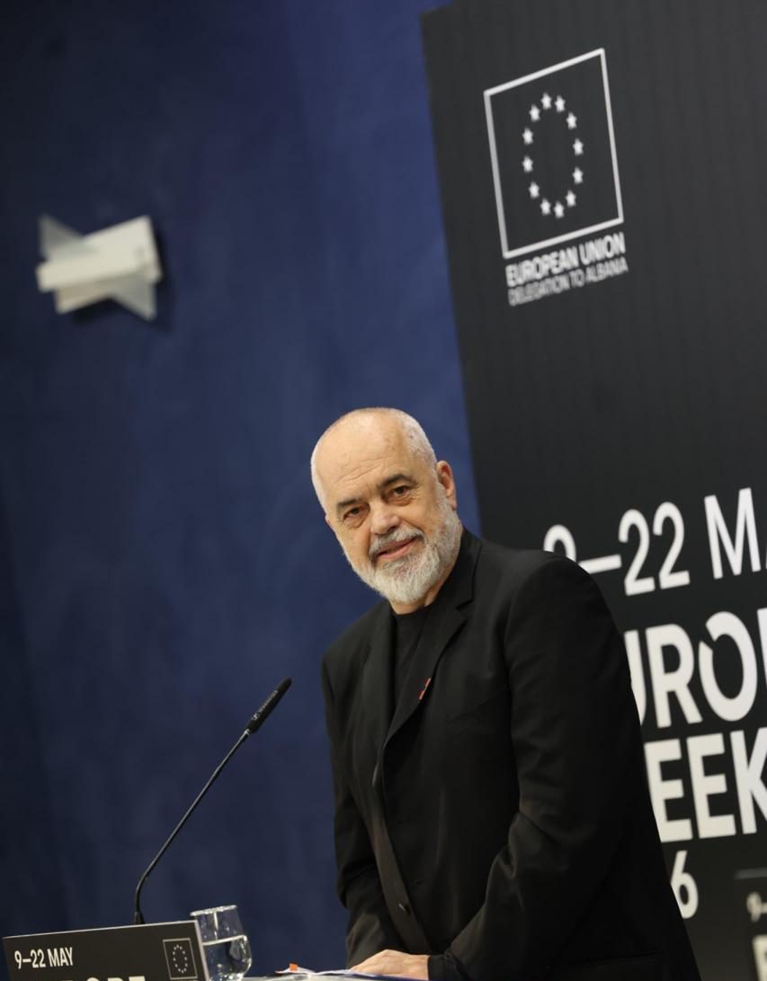 Shqipëria kremton Ditën e Europës dhe riafirmon rrugën e saj të pakthyeshme drejt Bashkimit Europian