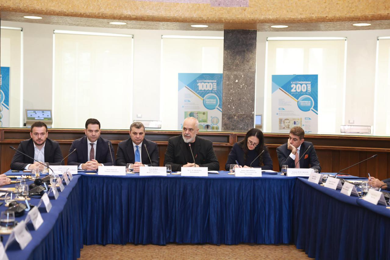 Dyfisho Sipërmarrjen Tënde, Kryeministri Rama: Programi një derë e hapur për sipërmarrjet e vogla dhe të mesme që janë motor i ekonomisë së vendit