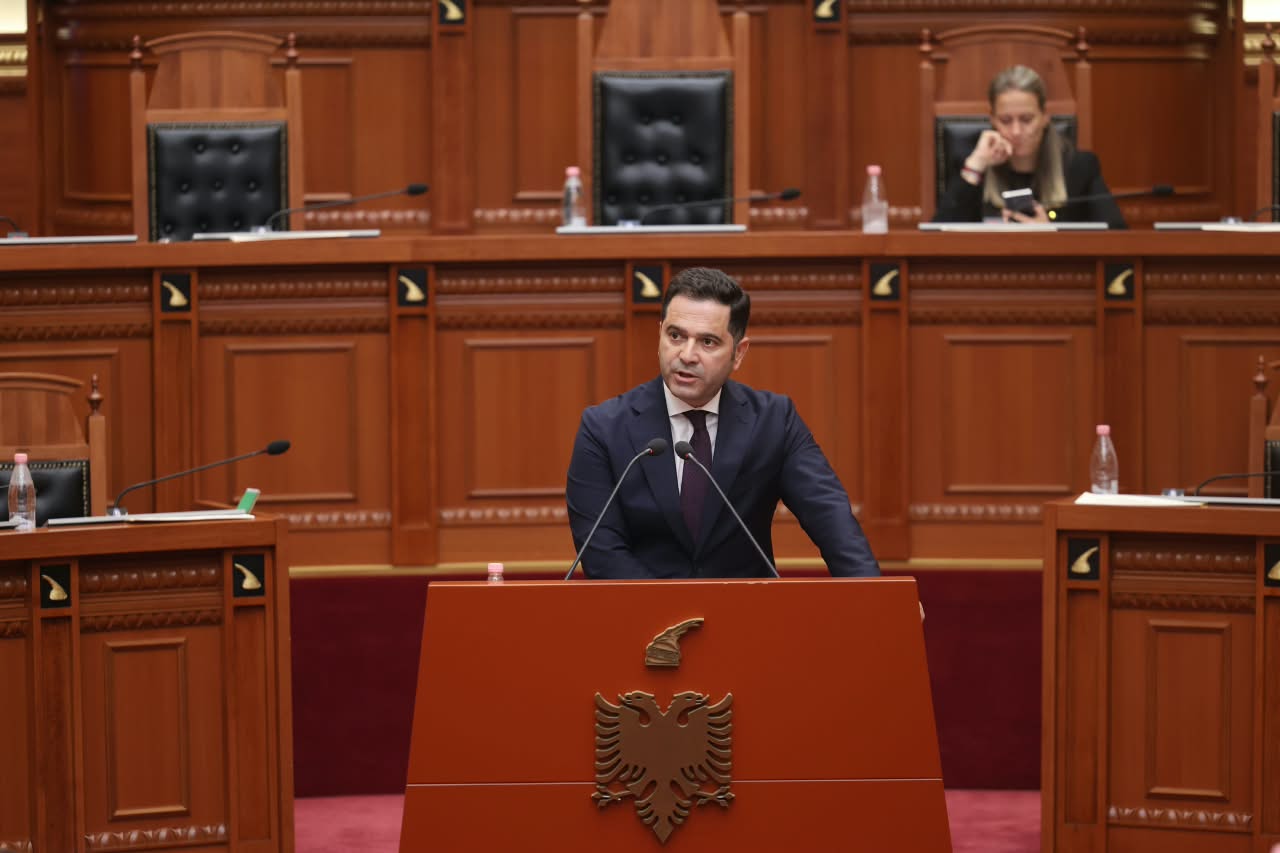 Ministri i Financave: Pagat e magjistratëve duhet të përcaktohen me ligj, Thesari nuk mund të veprojë nën presion
