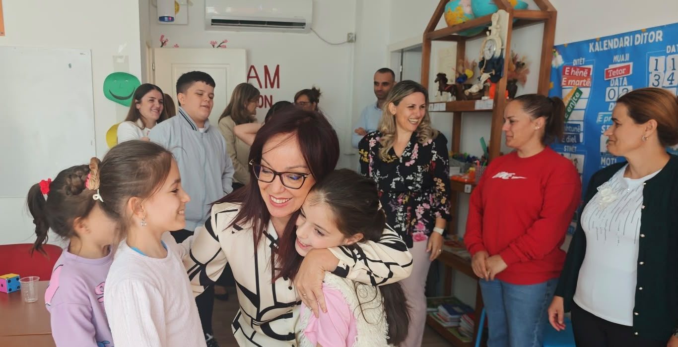 Ministrja e Shëndetësisë dhe Mirëqenies Sociale, Klodiana Spahiu: 200 familje kujdestare për fëmijët pa kujdes prindëror