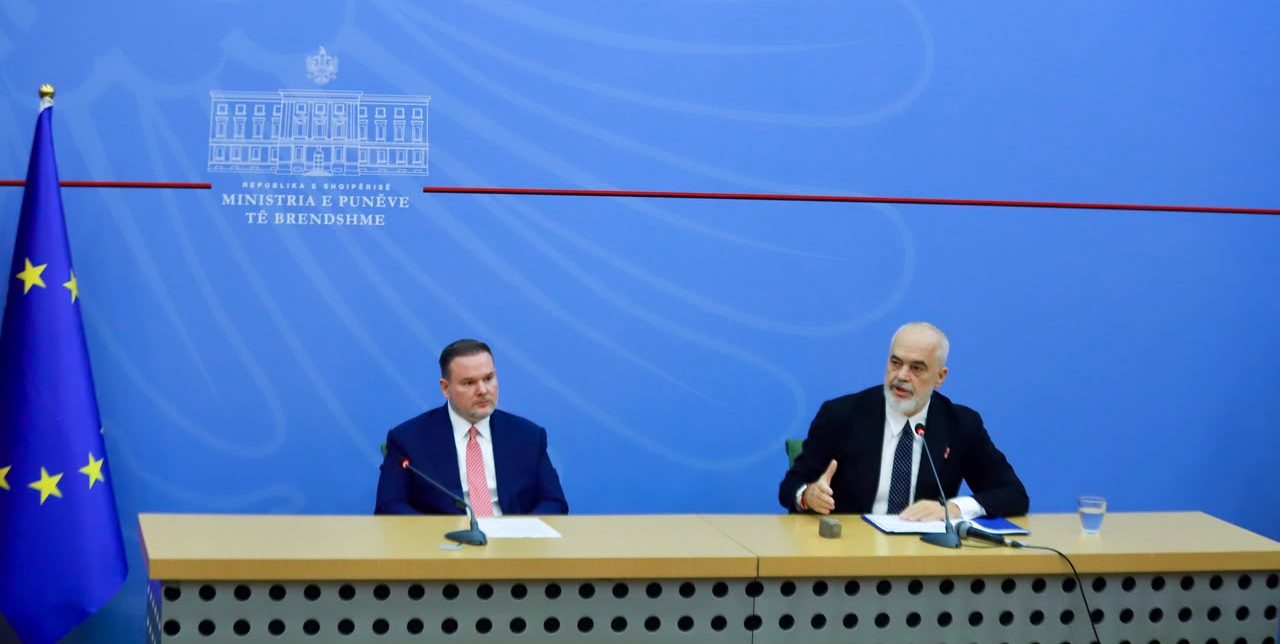 Kryeministri Edi Rama në takimin me strukturat drejtuese të Policisë së Shtetit
